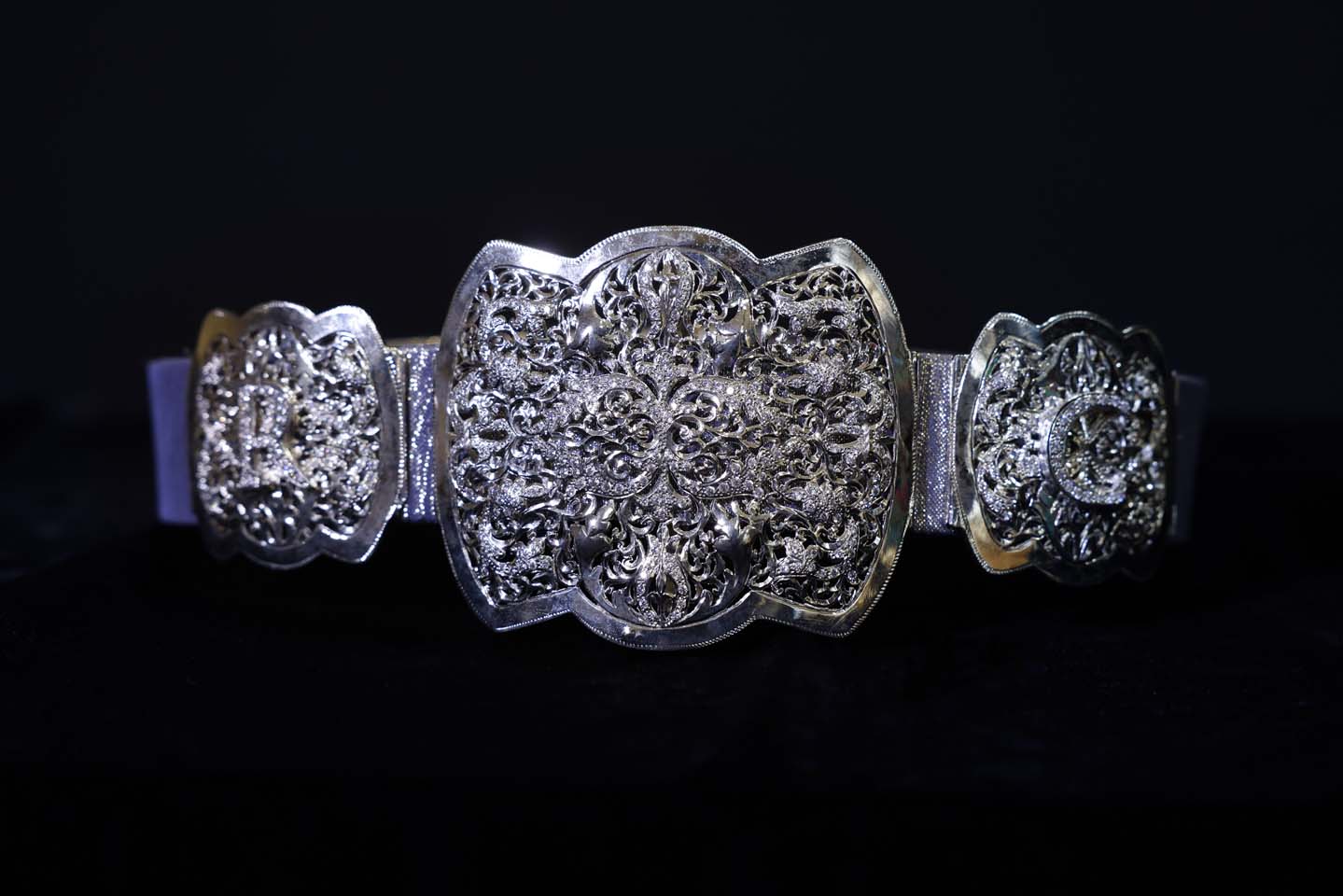 Romeo Couture - Accessoires CAFTAN APRÈS 50 ANS 2025 - Accessoires 2025 - 24