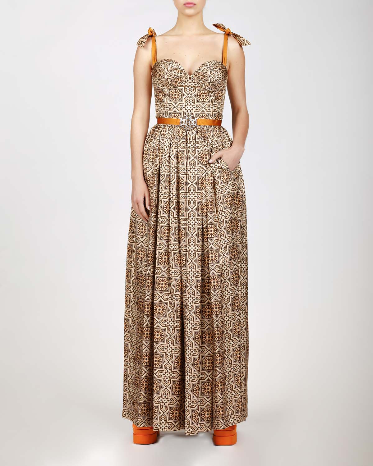 Romeo Couture - Énigme d’Inspiration Légendaire - PRÊT-À-PORTER - 3