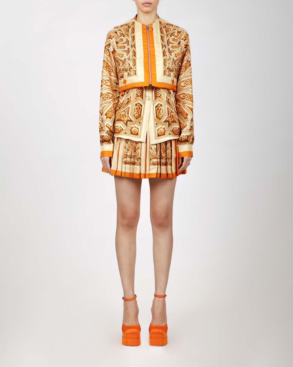 Romeo Couture - Énigme d’Inspiration Légendaire - PRÊT-À-PORTER - 4