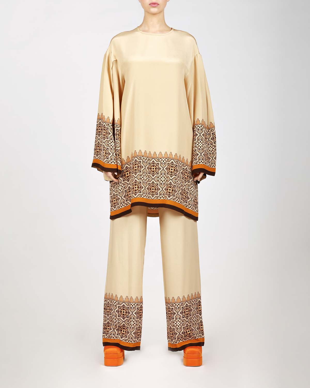 Romeo Couture - Énigme d’Inspiration Légendaire - PRÊT-À-PORTER - 5