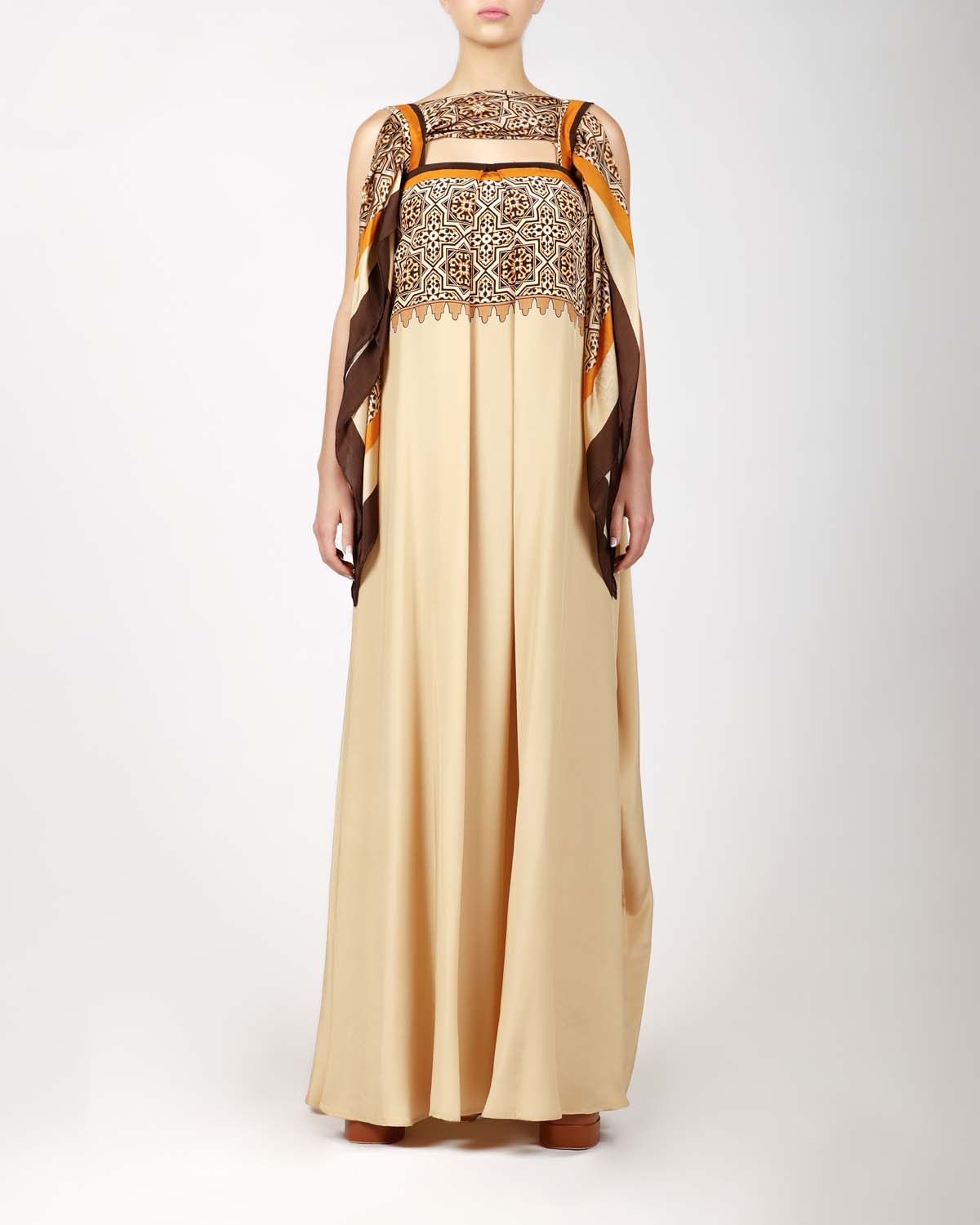 Romeo Couture - Énigme d’Inspiration Légendaire - PRÊT-À-PORTER - 9