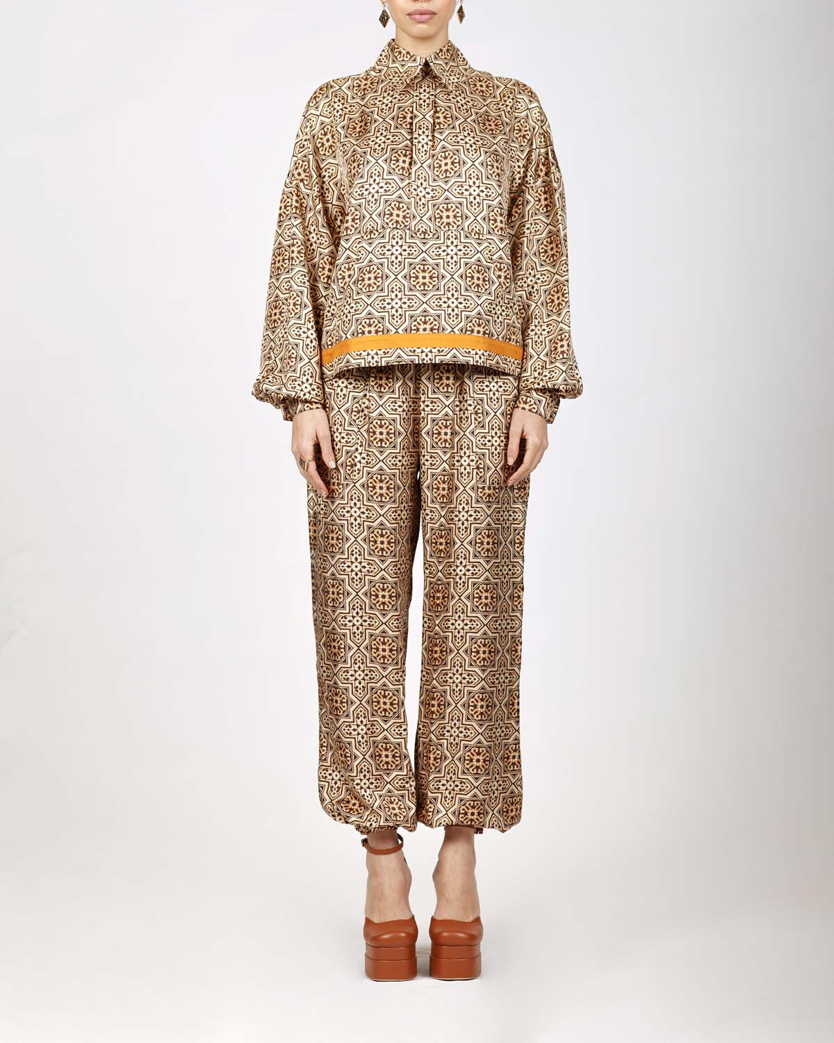 Romeo Couture - Énigme d’Inspiration Légendaire - PRÊT-À-PORTER - 15