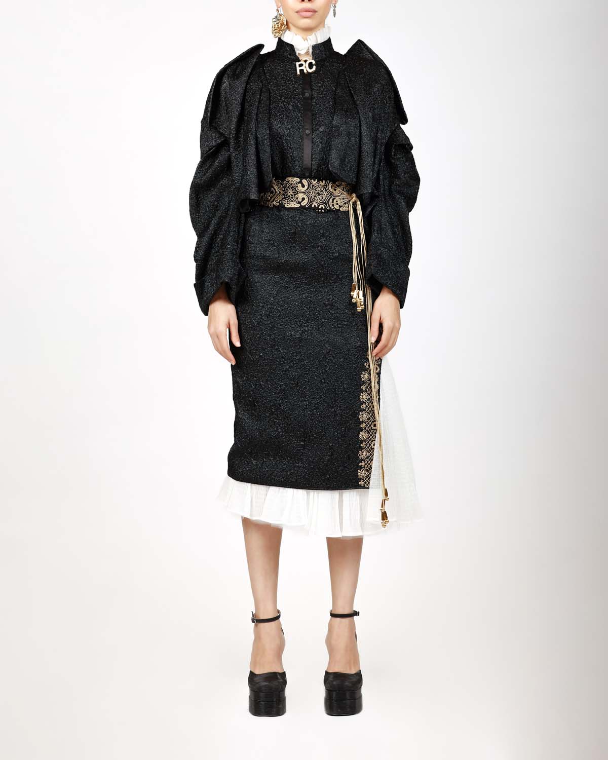 Romeo Couture - Énigme d’Inspiration Légendaire - PRÊT-À-PORTER - 33