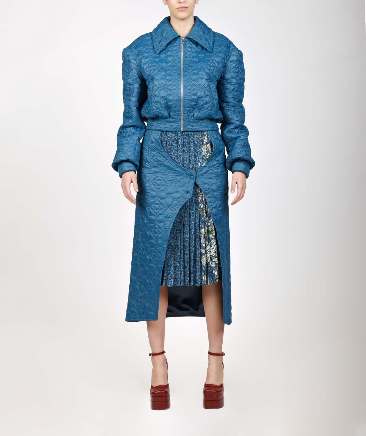 Romeo Couture - Énigme d’Inspiration Légendaire - PRÊT-À-PORTER - 64