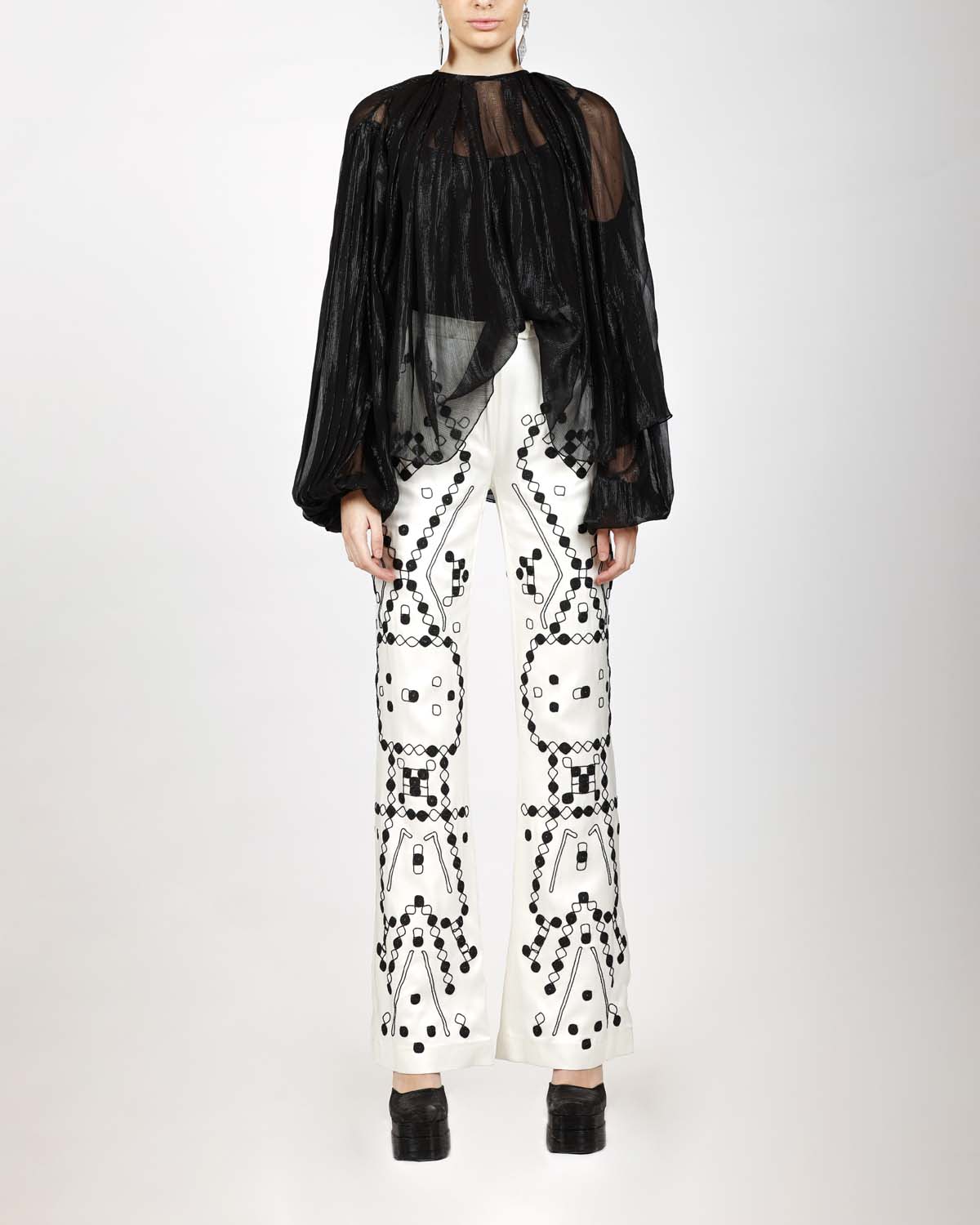 Romeo Couture - Énigme d’Inspiration Légendaire - PRÊT-À-PORTER - 81